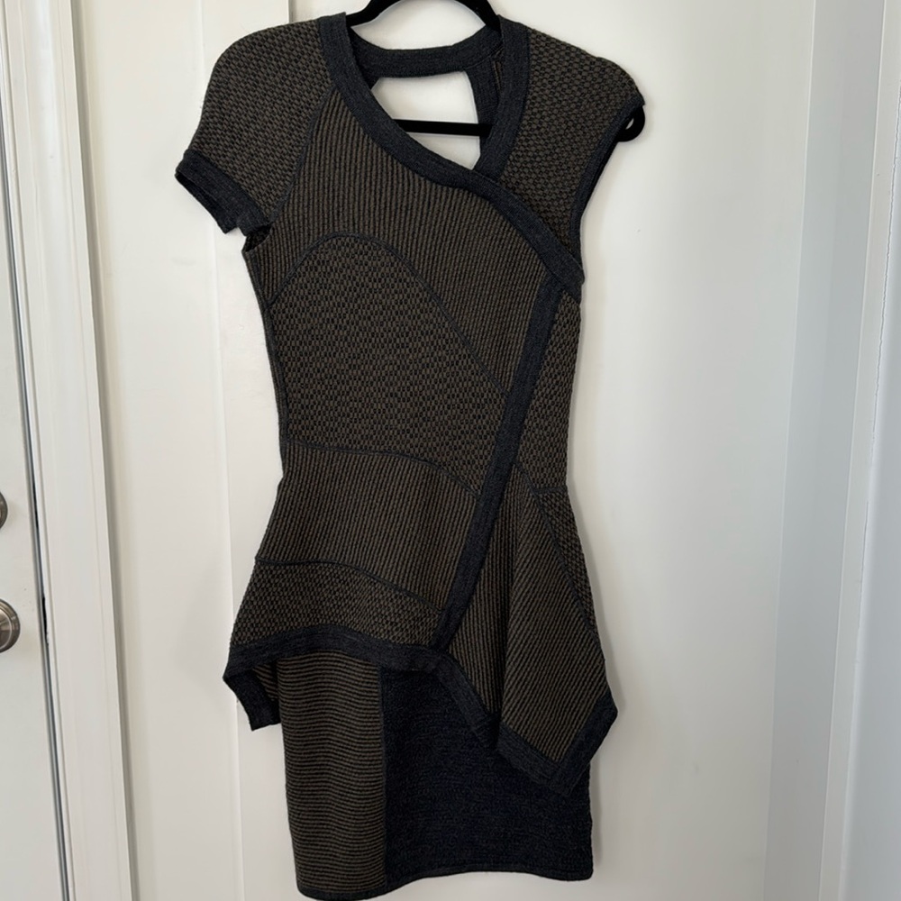 Yigal Azrouël Wool Mini Dress Size M - Picture 2 of 11
